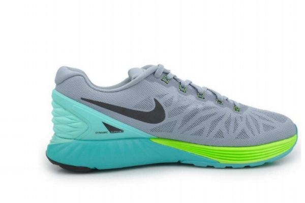 运动鞋后跟里面磨破了怎么修补,运动鞋后跟内衬磨破怎么修复