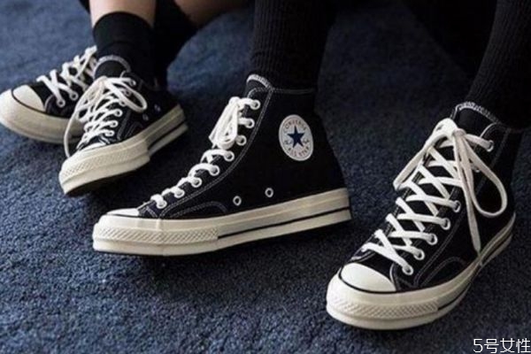 帆布鞋带怎么绑好看,帆布鞋绑鞋带怎么绑好看?