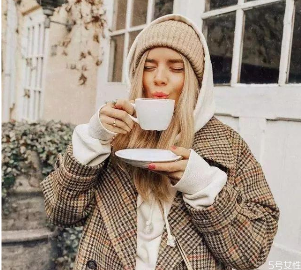 头大适合戴毛线帽吗,毛线帽头大戴起好不好看