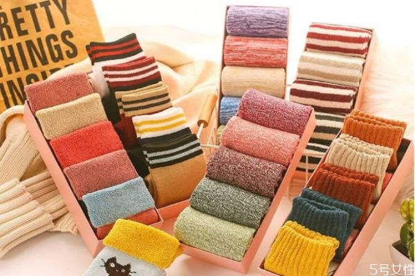 袜子穿多少次换新,袜子多久换一次新的