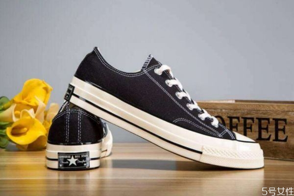 匡威帆布鞋多久洗一次,匡威需要洗吗