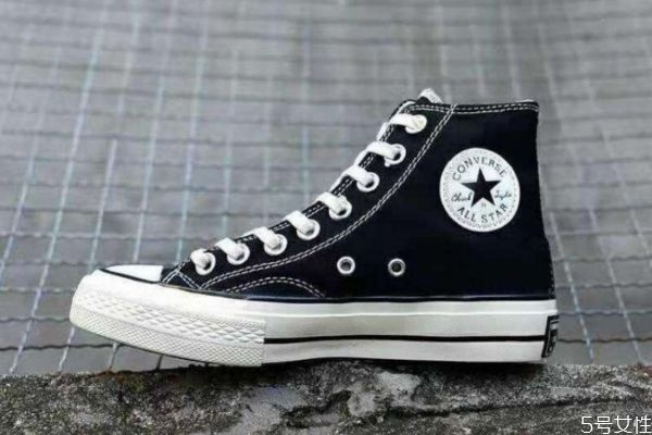 匡威鞋底多厚,匡威鞋底多厚高帮