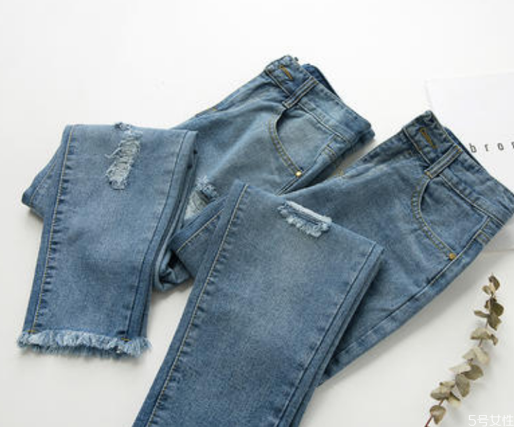 牛仔裤味道刺鼻有毒吗,牛仔裤有一种刺鼻的异味有毒吗