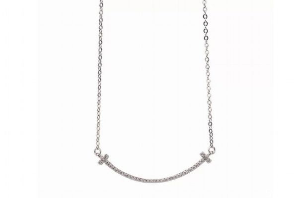 戴银项链的好处,佩戴纯银腰链好处