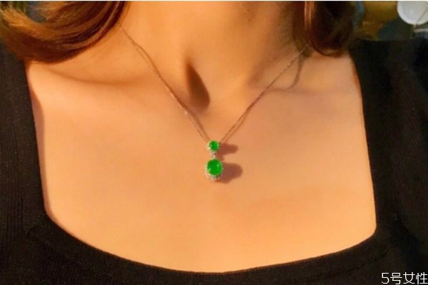 项链长了怎么收短小窍门,黄金项链长了怎么收短