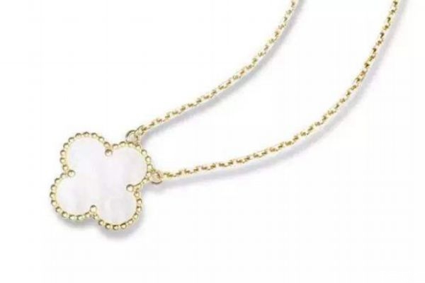 梵克雅宝项链会掉色吗,梵克雅宝的项链变黑了 梵克雅宝项链会掉色吗,梵克雅宝的项链变黑了