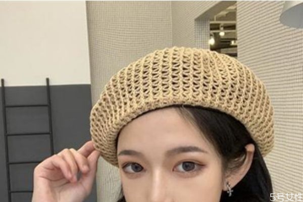长脸型怎样戴贝雷帽,贝雷帽适合什么脸型戴 长脸型怎样戴贝雷帽,贝雷帽适合什么脸型戴