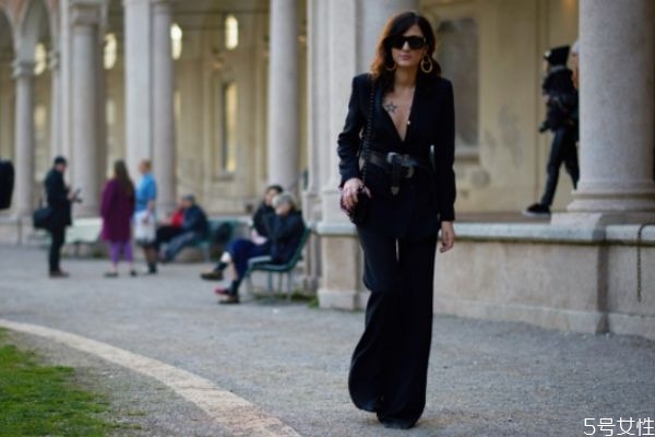 太瘦的人适合穿阔腿裤吗,瘦的人适合穿阔腿裤吗