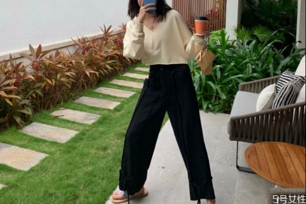 卫衣搭配阔腿裤好看吗?,卫衣搭配阔腿裤怎么样