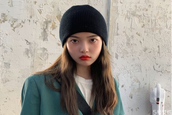 针织帽买什么颜色好看,针织帽买什么颜色好蓝袄