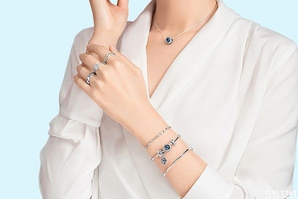 潘多拉经典款手链蓝色,潘多拉蓝色星空手链