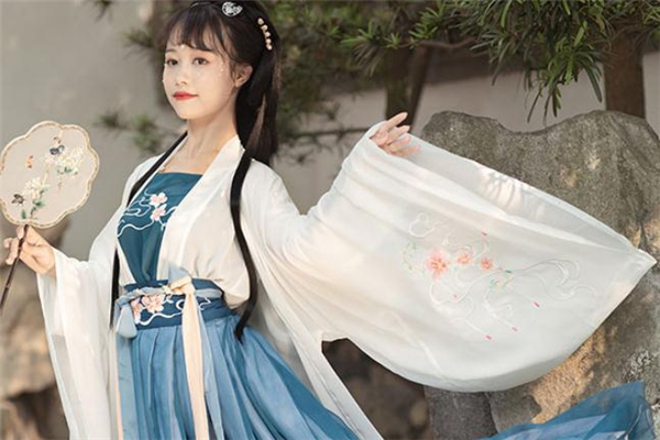 汉服和华服的区别,华服是汉服吗