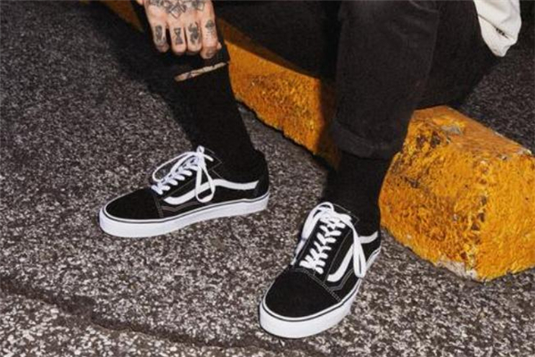 Vans偏码吗,vans偏码吗知乎