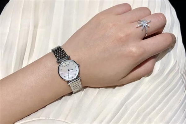 嘉岚在浪琴属于什么档次,浪琴嘉岚系列好不好用 嘉岚在浪琴属于什么档次,浪琴嘉岚系列好不好用