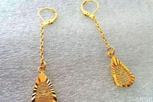 黄铜首饰对人体有害吗,黄铜做的首饰有什么危害