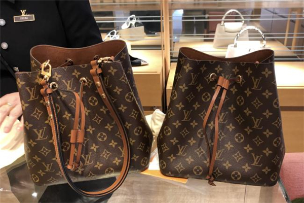 lv水桶包真假对比,lv水桶包真假对比 序列号在哪里