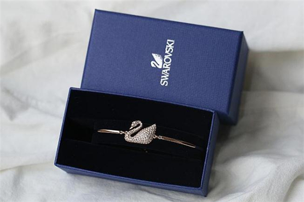 施华洛世奇买了可以退货吗,施华洛世奇不可以退换货吗 施华洛世奇买了可以退货吗,施华洛世奇不可以退换货吗