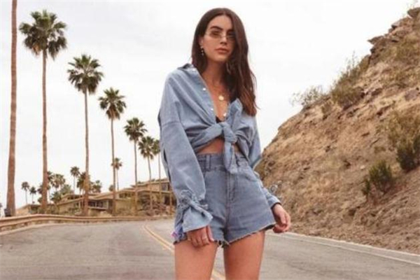 穿什么衣服显腰细,腰粗腿细怎么穿衣打扮 穿什么衣服显腰细,腰粗腿细怎么穿衣打扮