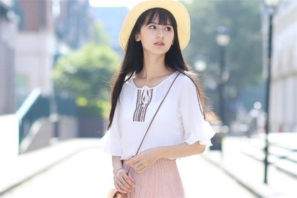 草莓型身材适合什么袖子,草莓型身材适合的上衣 草莓型身材适合什么袖子,草莓型身材适合的上衣