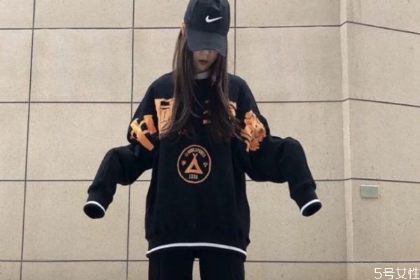 长脸适合什么鸭舌帽,帽子戴法