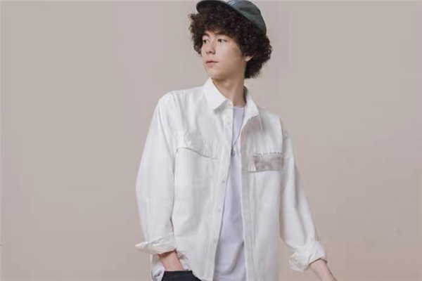 衬衫可以搭配什么外套,衬衫当外套里面可以穿什么 衬衫可以搭配什么外套,衬衫当外套里面可以穿什么