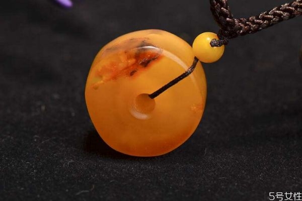 老蜜蜡有什么功效和作用,老蜜蜡有什么作用