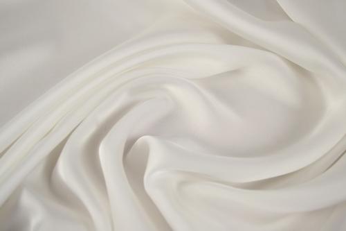 雪纺面料容易破吗,雪纺面料裂开很难补