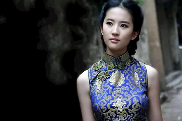 旗袍适合多大年龄人穿啊,旗袍适合什么年龄段的人穿 旗袍适合多大年龄人穿啊,旗袍适合什么年龄段的人穿
