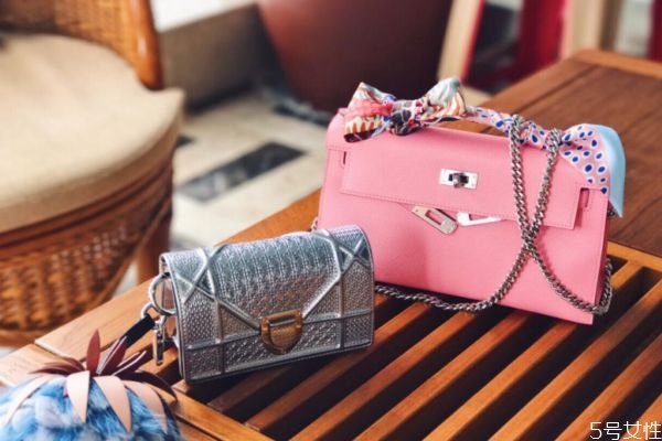 怎么分辨爱马仕包包的真假,爱马仕包真假鉴别图