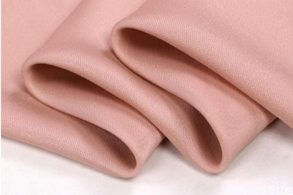 丝绒面料发白怎么办,丝绒材质会不会发白