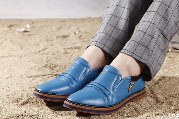 鞋子起皱了怎么处理,鞋子皱了怎么办