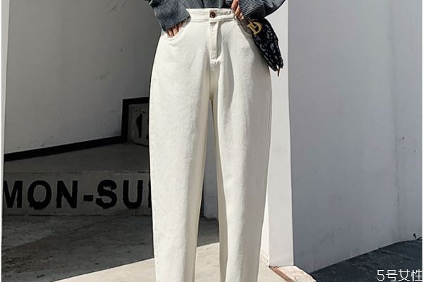 牛仔裤怎么洗不掉色最有效的方法,牛仔裤掉色怎么办小窍门