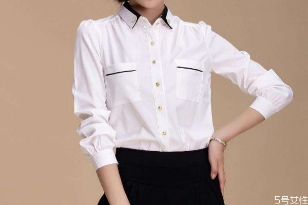 衬衣扣子怎么防止走光小技巧,如何防止衬衣扣子走光 衬衣扣子怎么防止走光小技巧,如何防止衬衣扣子走光