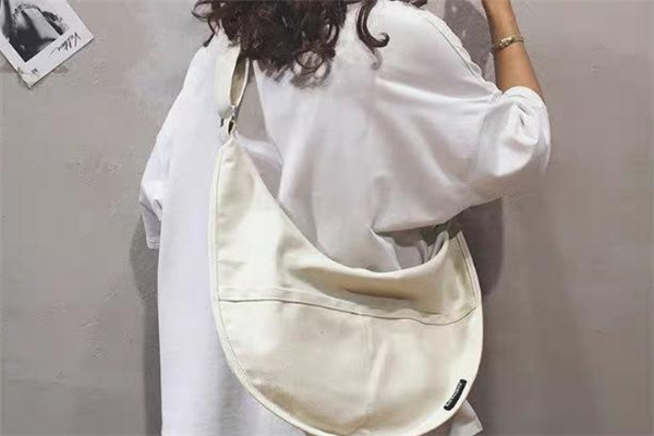 2020年现在流行什么包,2020年流行什么包包款式 2020年现在流行什么包,2020年流行什么包包款式