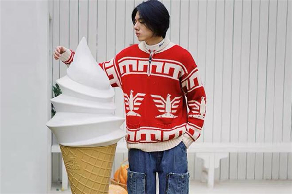 男士冬季穿什么颜色的毛衣好看,男生冬季毛衣搭配