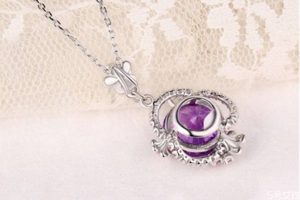 彩银项链会掉色吗?,彩银项链会掉色吗黄金色 彩银项链会掉色吗?,彩银项链会掉色吗黄金色