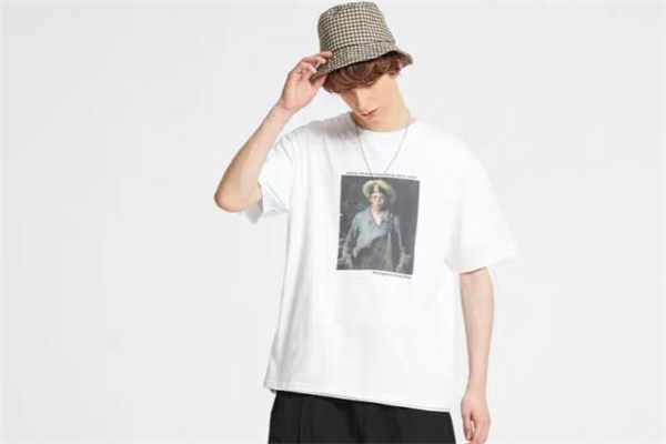 帽子衫搭配什么衣服,帽衫怎么穿好看