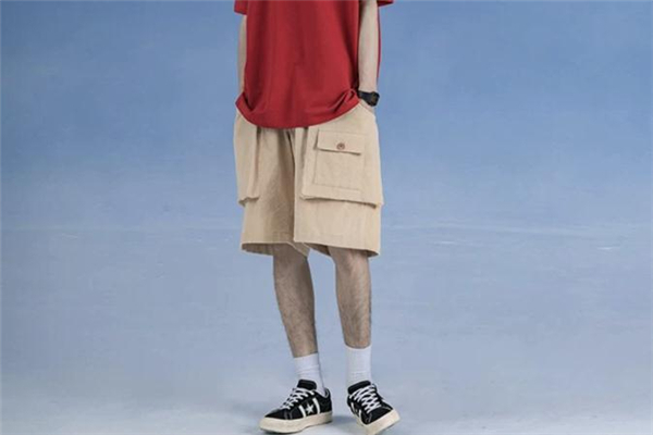 今年流行工装裤吗,工装裤什么颜色好看