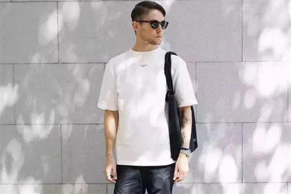 青少年怎么穿搭好看男,青少年穿衣搭配技巧男