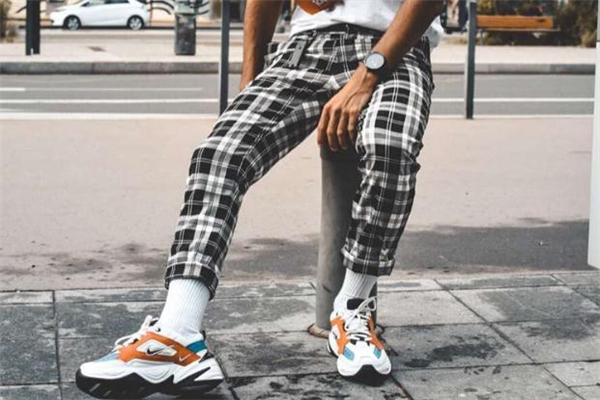 m2k搭配什么样式的裤子,耐克m2k穿搭