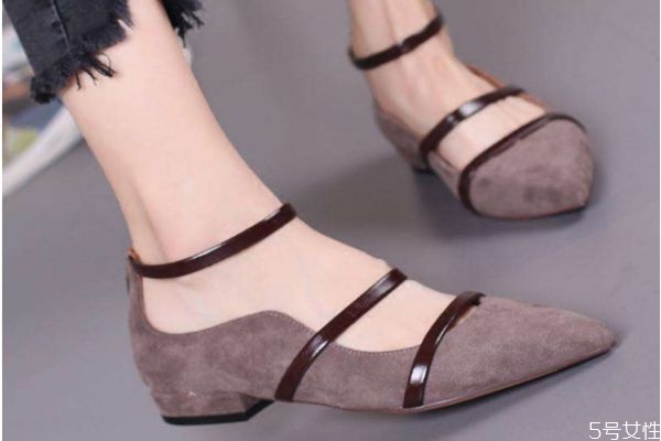 尖头鞋怎么搭配衣服,尖头高跟鞋的搭配