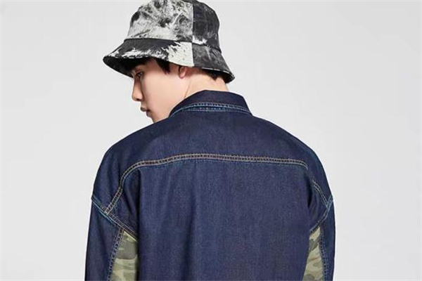 牛仔外套搭配渔夫帽,渔夫帽怎么搭配衣服