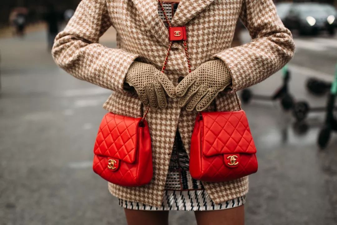 香奈儿挎包价格和图片,香奈儿背包双肩包新款价格