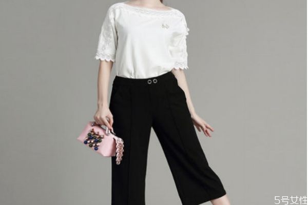 男生阔腿裤应该怎么搭配上衣,阔腿裤怎样搭配上衣