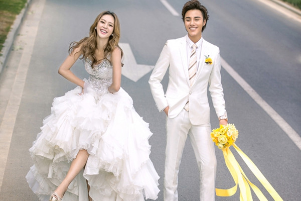 手臂粗适合什么样的婚纱,手臂粗怎么选择婚纱