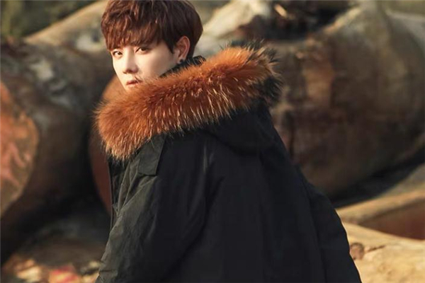 什么颜色的毛呢大衣好看,棉毛衫什么颜色好看 什么颜色的毛呢大衣好看,棉毛衫什么颜色好看