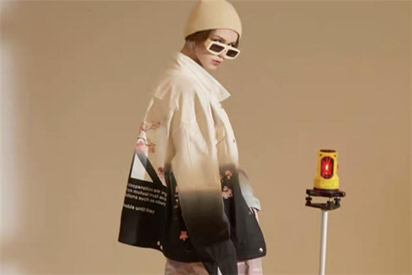 渐变色有哪些颜色搭配起来好看,什么渐变色搭配好看