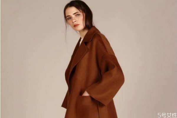 阿尔巴卡贵还是澳毛贵,澳毛好还是阿尔巴卡好