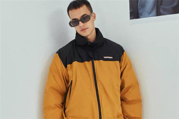 棉服什么颜色百搭,什么颜色的棉服好看