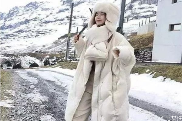 羽绒服上蹭上油了怎么办,羽绒服蹭上油了怎么能洗掉